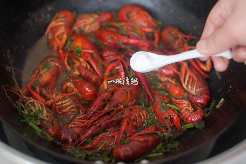 麻辣小龍蝦怎么做好吃,麻辣小龍蝦的家常做法步驟圖怎么做好吃,麻辣小龍蝦怎么做好吃,麻辣小龍蝦的家常做法步驟圖的做法步驟
