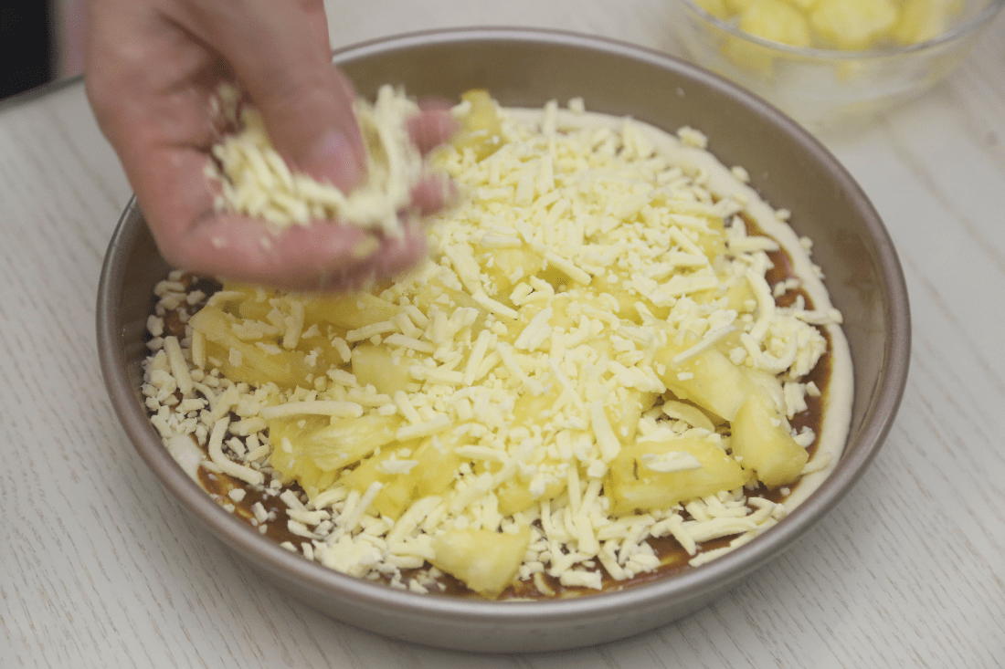 菠蘿披薩怎么做好吃,菠蘿披薩的做法步驟