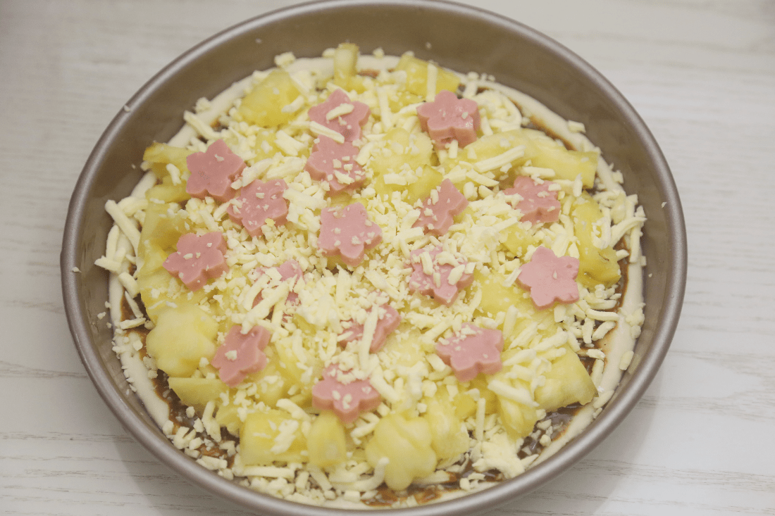 菠蘿披薩怎么做好吃,菠蘿披薩的做法步驟