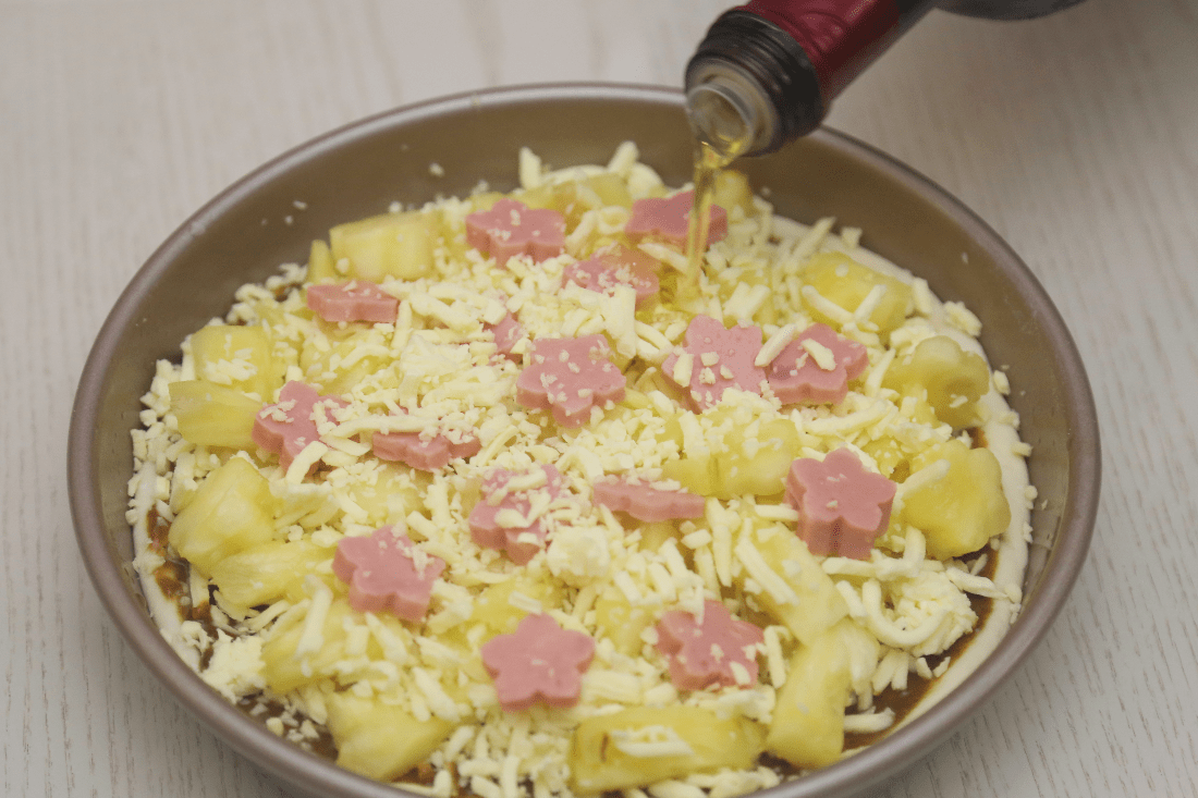 菠蘿披薩怎么做好吃,菠蘿披薩的做法步驟