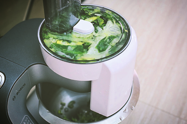 浮雕波點(diǎn)餃子怎么做好吃,浮雕波點(diǎn)餃子的做法步驟