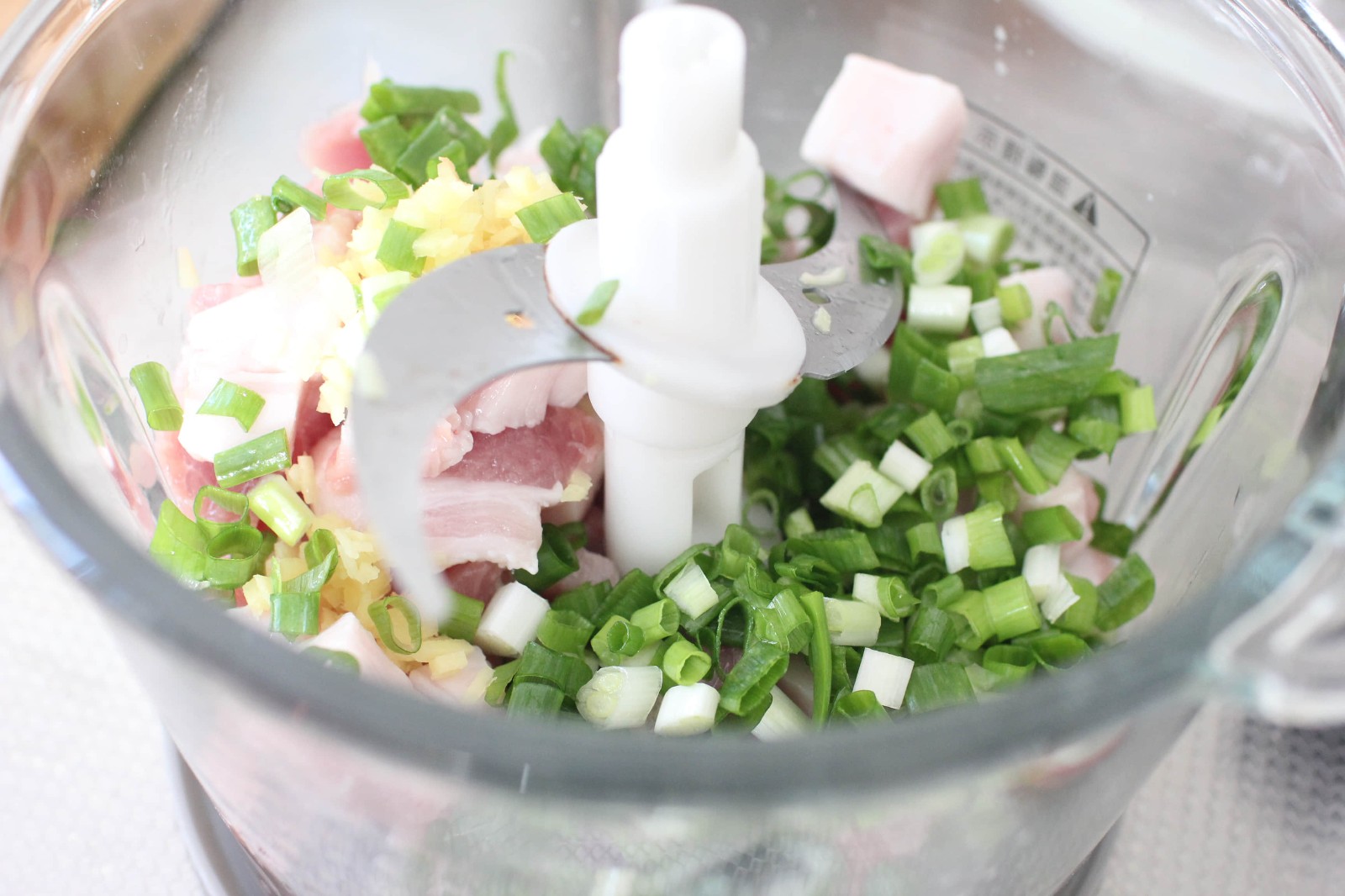 面筋釀肉怎么做好吃,面筋釀肉的做法步驟