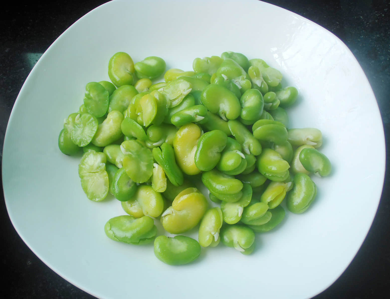 蠶豆炒雞丁怎么做好吃,蠶豆炒雞丁的做法步驟