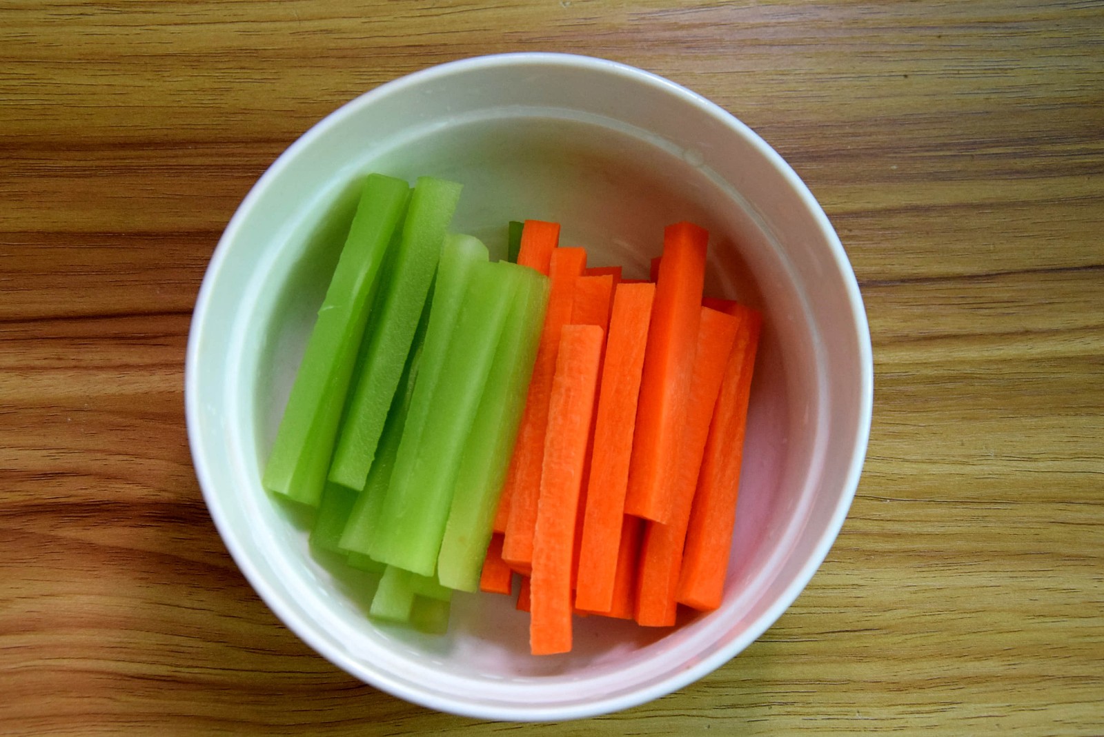 沙茶粉絲蒸排骨怎么做好吃,沙茶粉絲蒸排骨的做法步驟