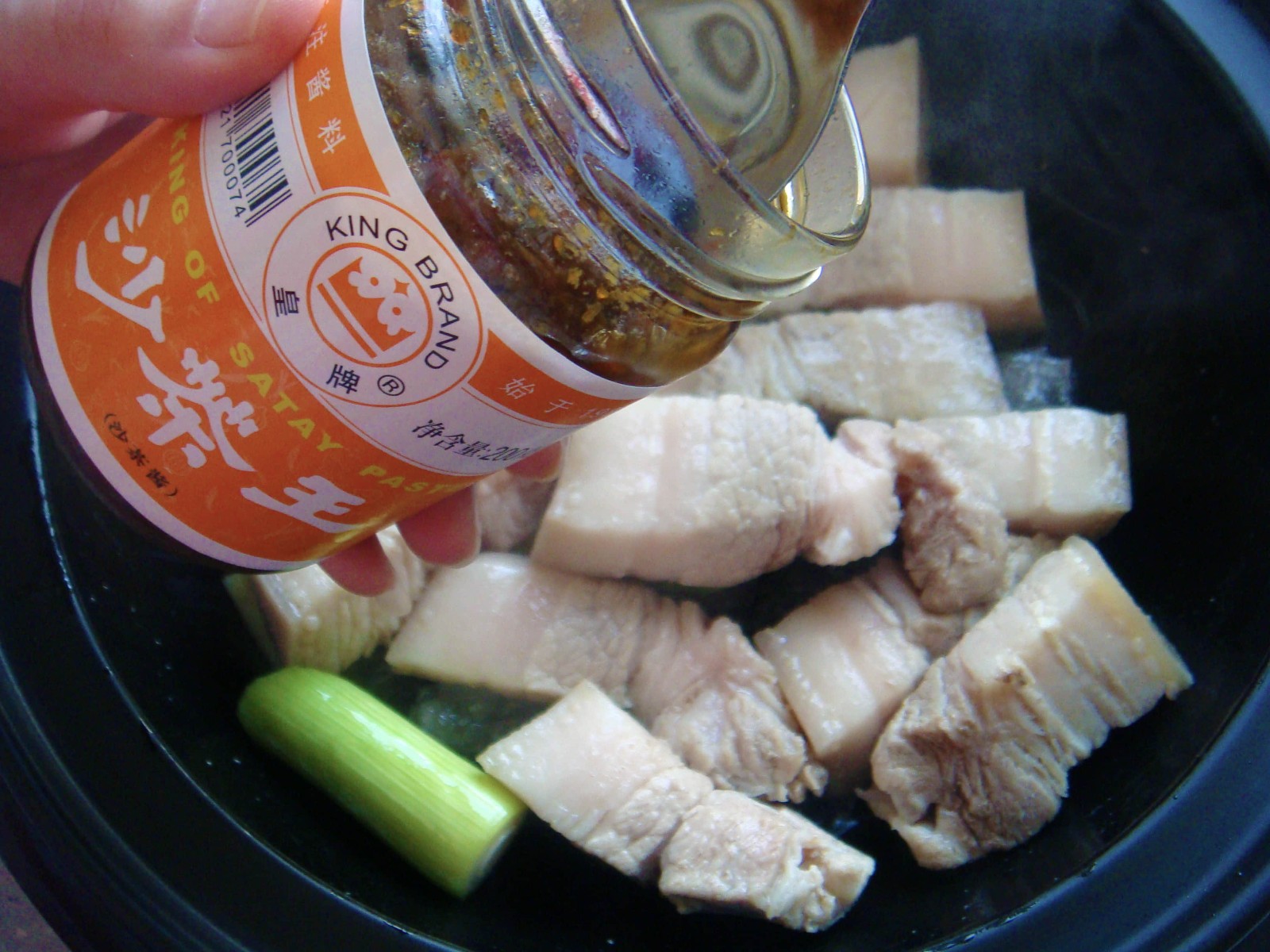 沙茶紅燒肉怎么做好吃,沙茶紅燒肉的做法步驟