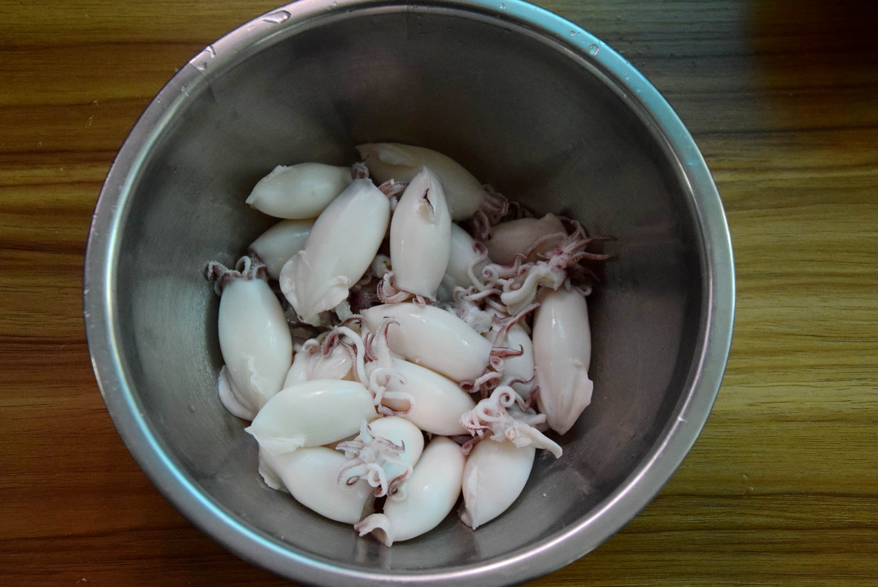 沙茶醬爆小魷魚怎么做好吃,沙茶醬爆小魷魚的做法步驟