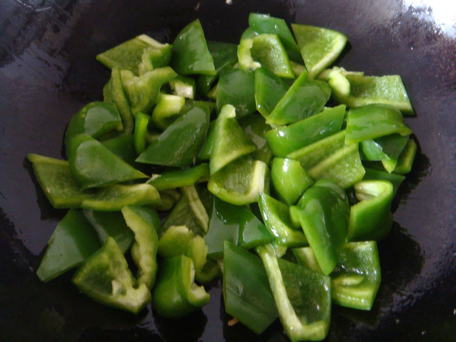 沙茶醬燒雞蛋怎么做好吃,沙茶醬燒雞蛋的做法步驟