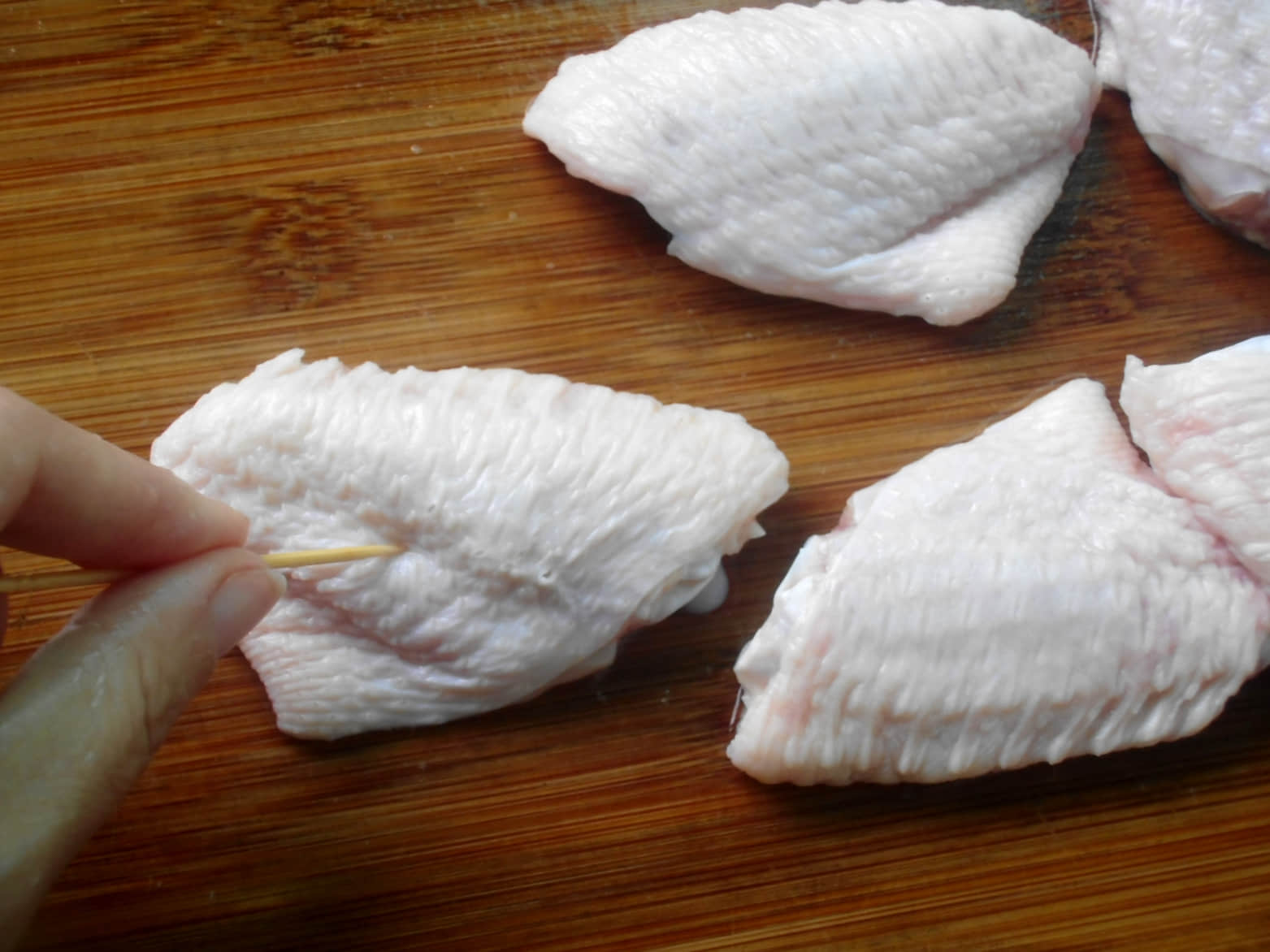 沙茶醬烤翅怎么做好吃,沙茶醬烤翅的做法步驟