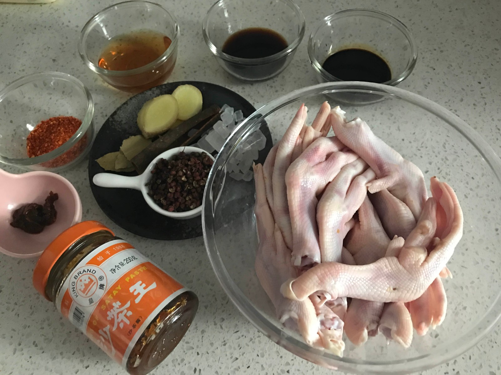 沙茶鴨掌怎么做好吃,沙茶鴨掌的做法步驟