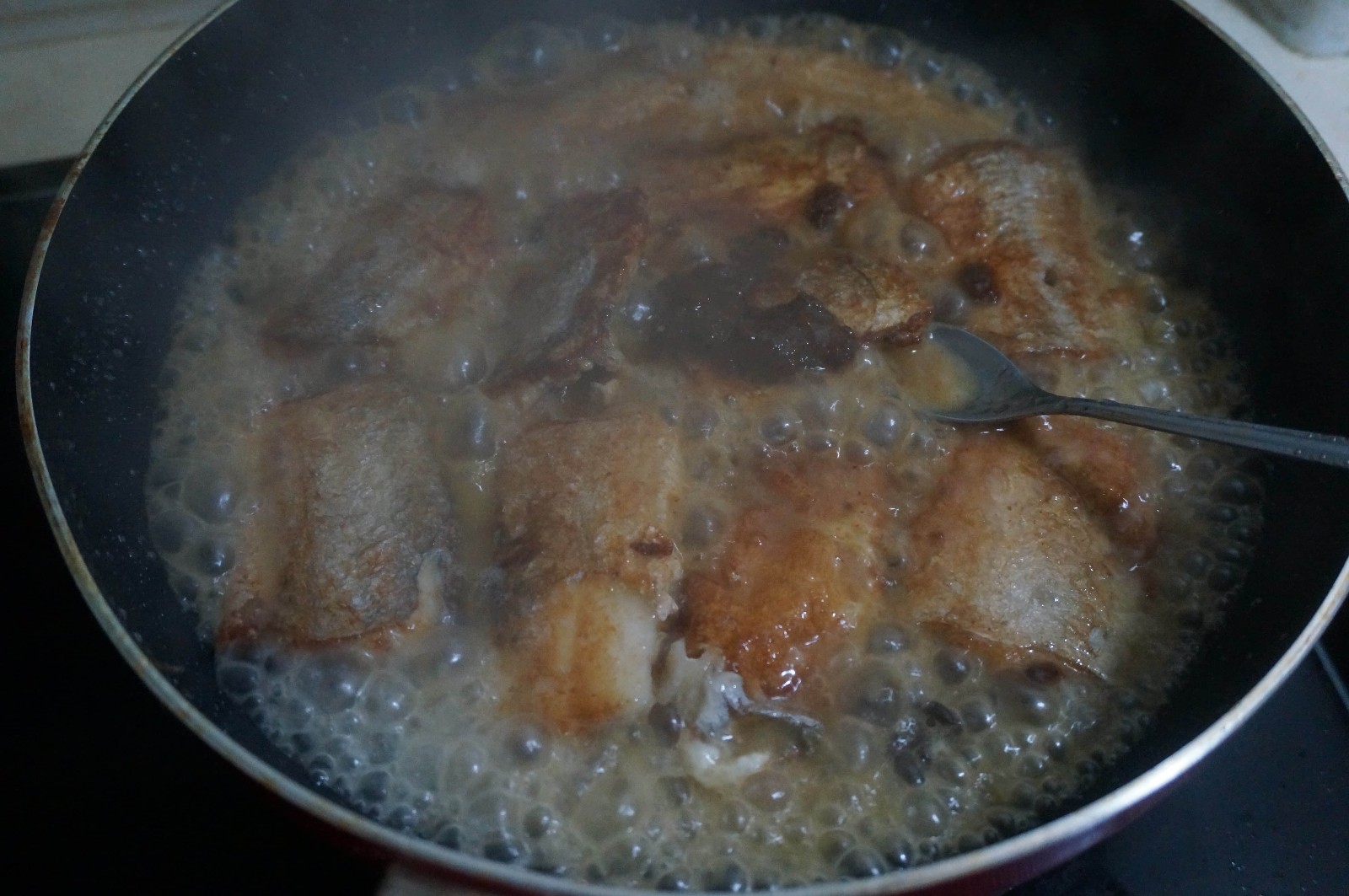 沙茶醬燜帶魚怎么做好吃,沙茶醬燜帶魚的做法步驟