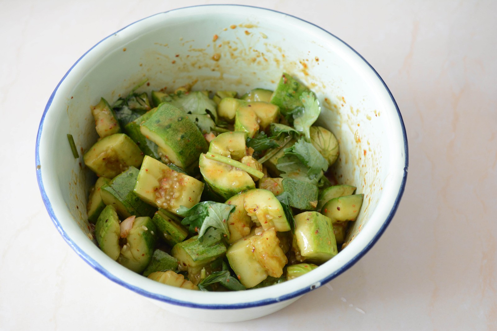 拍黃瓜怎么做好吃,拍黃瓜的做法步驟