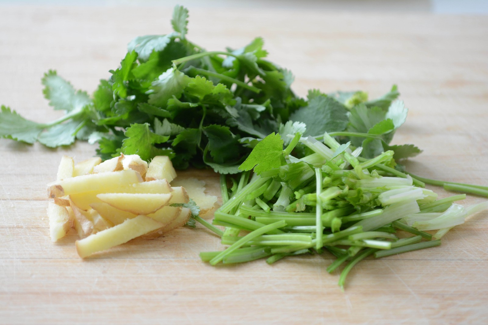 沙茶肉絲炒年糕怎么做好吃,沙茶肉絲炒年糕的做法步驟