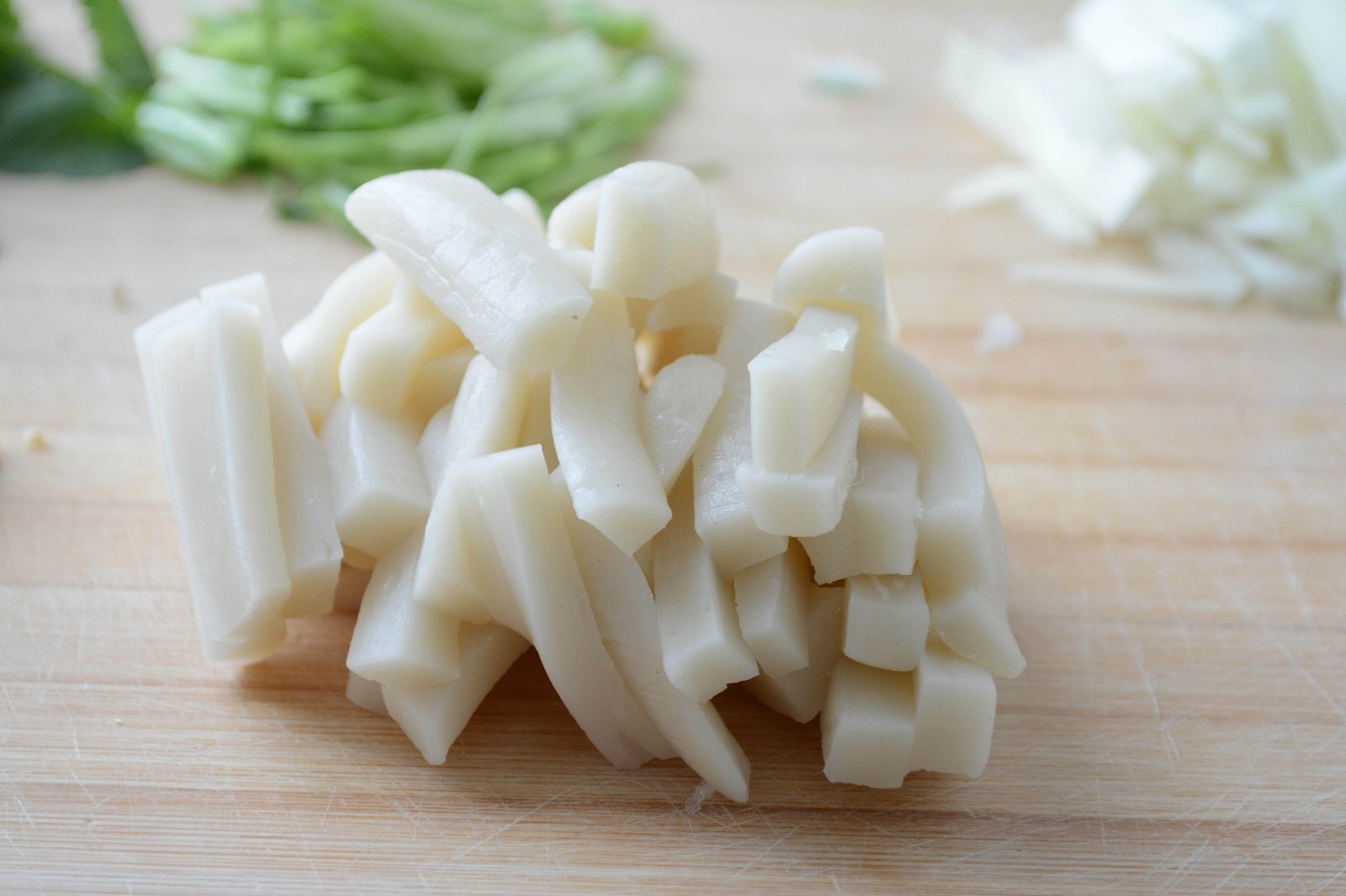 沙茶肉絲炒年糕怎么做好吃,沙茶肉絲炒年糕的做法步驟