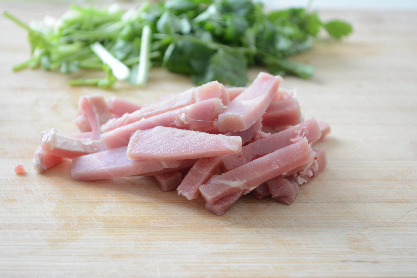 沙茶肉絲炒年糕怎么做好吃,沙茶肉絲炒年糕的做法步驟