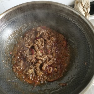 日式肥牛飯?jiān)趺醋龊贸?日式肥牛飯的做法步驟