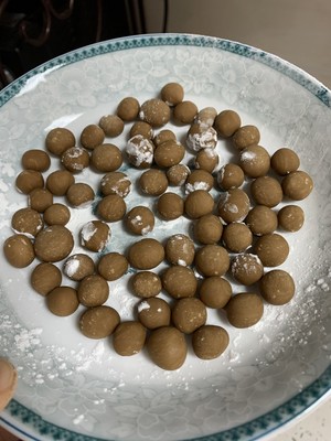 自制珍珠奶茶，好吃簡(jiǎn)單易操作怎么做好吃,自制珍珠奶茶，好吃簡(jiǎn)單易操作的做法步驟
