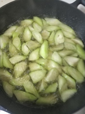 絲瓜蛋湯怎么做好吃,絲瓜蛋湯的做法步驟