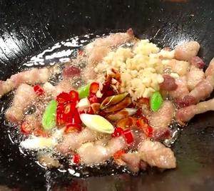 木耳炒腐竹怎么做好吃,木耳炒腐竹的做法步驟