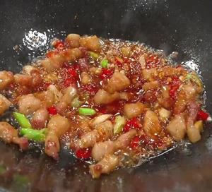 木耳炒腐竹怎么做好吃,木耳炒腐竹的做法步驟