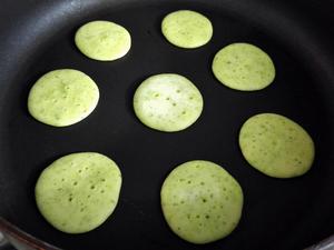 寶寶輔食蔬菜松餅怎么做好吃,寶寶輔食蔬菜松餅的做法步驟