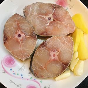 香煎馬鮫魚怎么做好吃,香煎馬鮫魚的做法步驟