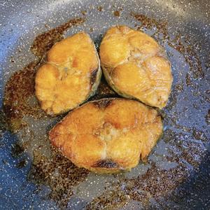 香煎馬鮫魚怎么做好吃,香煎馬鮫魚的做法步驟