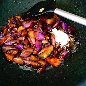 油燜茄子怎么做好吃,油燜茄子的做法步驟