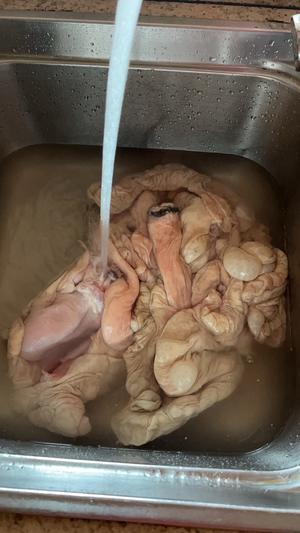 紅燒肥腸，這么做比賣的還好吃，簡單易做味道棒！怎么做好吃,紅燒肥腸，這么做比賣的還好吃，簡單易做味道棒！的做法步驟