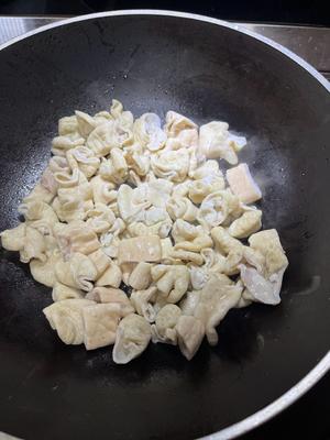 紅燒肥腸，這么做比賣的還好吃，簡單易做味道棒！怎么做好吃,紅燒肥腸，這么做比賣的還好吃，簡單易做味道棒！的做法步驟