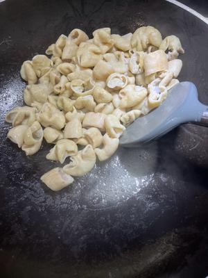 紅燒肥腸，這么做比賣的還好吃，簡單易做味道棒！怎么做好吃,紅燒肥腸，這么做比賣的還好吃，簡單易做味道棒！的做法步驟