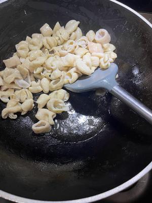 紅燒肥腸，這么做比賣的還好吃，簡單易做味道棒！怎么做好吃,紅燒肥腸，這么做比賣的還好吃，簡單易做味道棒！的做法步驟