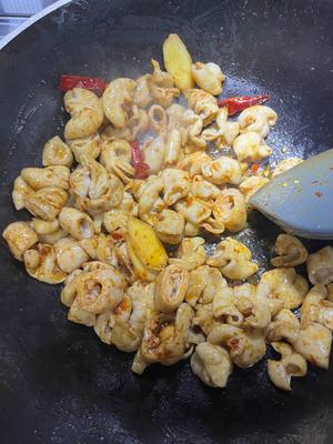 紅燒肥腸，這么做比賣的還好吃，簡單易做味道棒！怎么做好吃,紅燒肥腸，這么做比賣的還好吃，簡單易做味道棒！的做法步驟