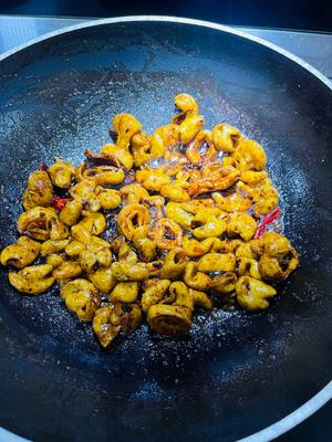 紅燒肥腸，這么做比賣的還好吃，簡單易做味道棒！怎么做好吃,紅燒肥腸，這么做比賣的還好吃，簡單易做味道棒！的做法步驟