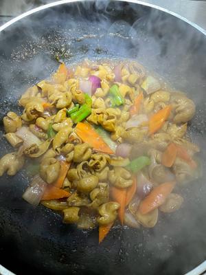 紅燒肥腸，這么做比賣的還好吃，簡單易做味道棒！怎么做好吃,紅燒肥腸，這么做比賣的還好吃，簡單易做味道棒！的做法步驟