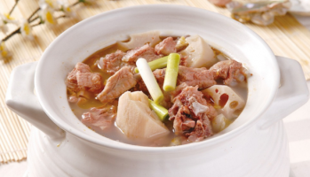 排骨燉藕的做法視頻,排骨燉藕怎么做好吃