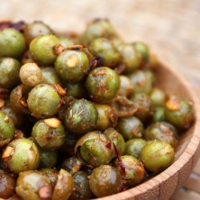 藤椒香辣青豌豆