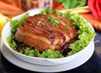 家常梅干菜扣肉做法視頻教程