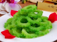 涼拌苦瓜怎么做好吃,涼拌苦瓜的家常做法步驟圖怎么做好吃,涼拌苦瓜怎么做好吃,涼拌苦瓜的家常做法步驟圖的做法步驟