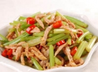 芹菜炒肉