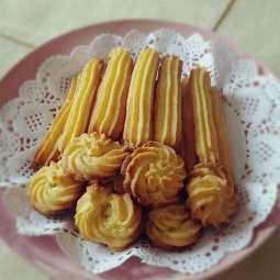 超詳細(xì)曲奇餅干的做法(烤箱做曲奇)的做法視頻,超詳細(xì)曲奇餅干的做法(烤箱做曲奇)怎么做好吃