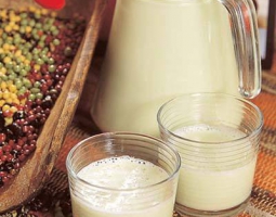 教你怎么做豆?jié){ 豆?jié){的家常做法的做法視頻,教你怎么做豆?jié){ 豆?jié){的家常做法怎么做好吃