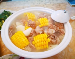 玉米排骨湯的做法視頻,玉米排骨湯怎么做好吃