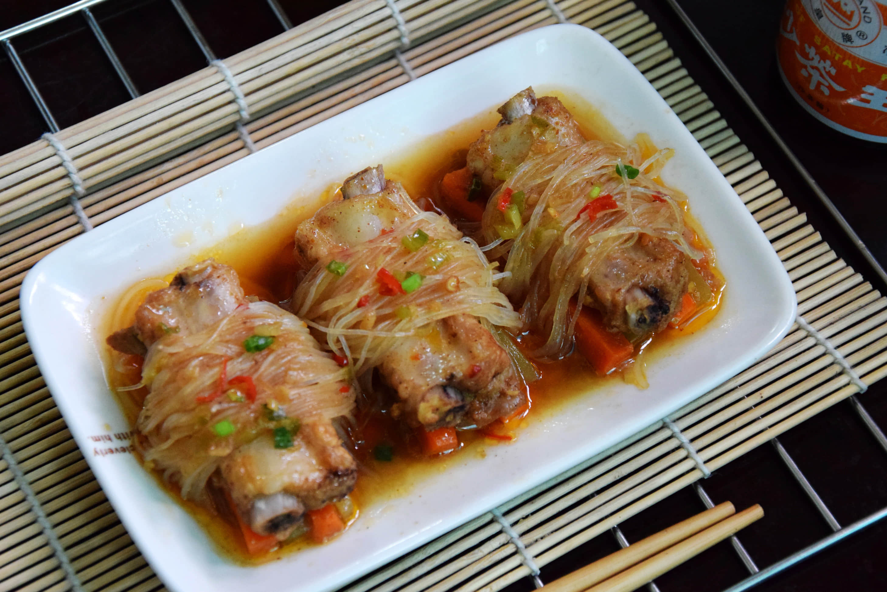 沙茶粉絲蒸排骨怎么做好吃,沙茶粉絲蒸排骨的做法步驟