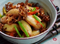 沙茶醬爆小魷魚怎么做好吃,沙茶醬爆小魷魚的做法步驟