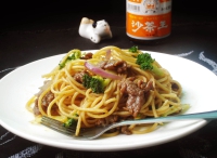 沙茶醬牛肉意面怎么做好吃,沙茶醬牛肉意面的做法步驟