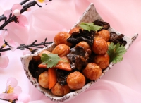 沙茶醬燒虎皮鵪鶉蛋怎么做好吃,沙茶醬燒虎皮鵪鶉蛋的做法步驟