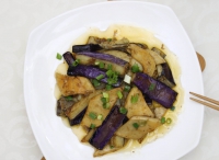 沙茶香煎杏鮑菇炒茄子怎么做好吃,沙茶香煎杏鮑菇炒茄子的做法步驟