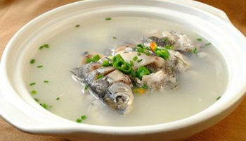 清燉鯽魚湯的做法步驟圖,清燉鯽魚湯怎么做好吃怎么做好吃,清燉鯽魚湯的做法步驟圖,清燉鯽魚湯怎么做好吃的做法步驟