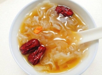 銀耳紅棗湯