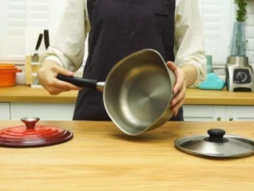 日本進口柳宗理18cm小平底鍋